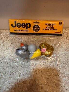 Jeep 3-Pack Collectible Rubber Ducks - Gold, Gray, Yellow New